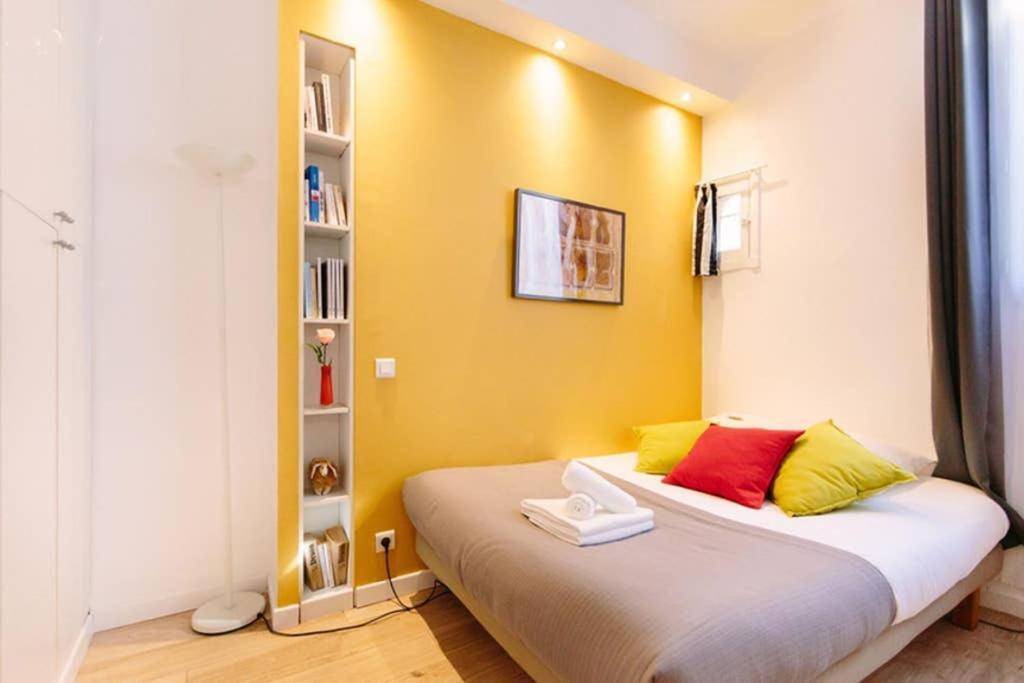 Lulu, Le Studio Du Chateau Lägenhet Nantes Exteriör bild