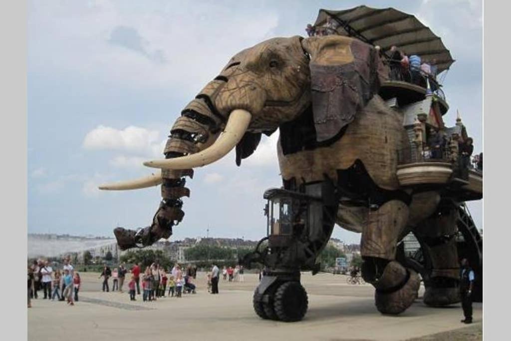 Lulu, Le Studio Du Chateau Lägenhet Nantes Exteriör bild